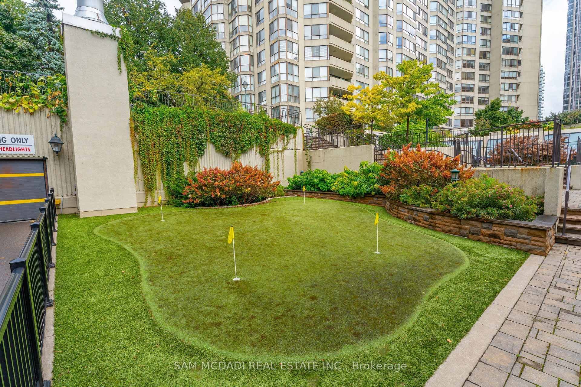 5444 Yonge Street Unit 304 - Condo photo 40 of 40 in Thornhill / Willowdale, Ontario