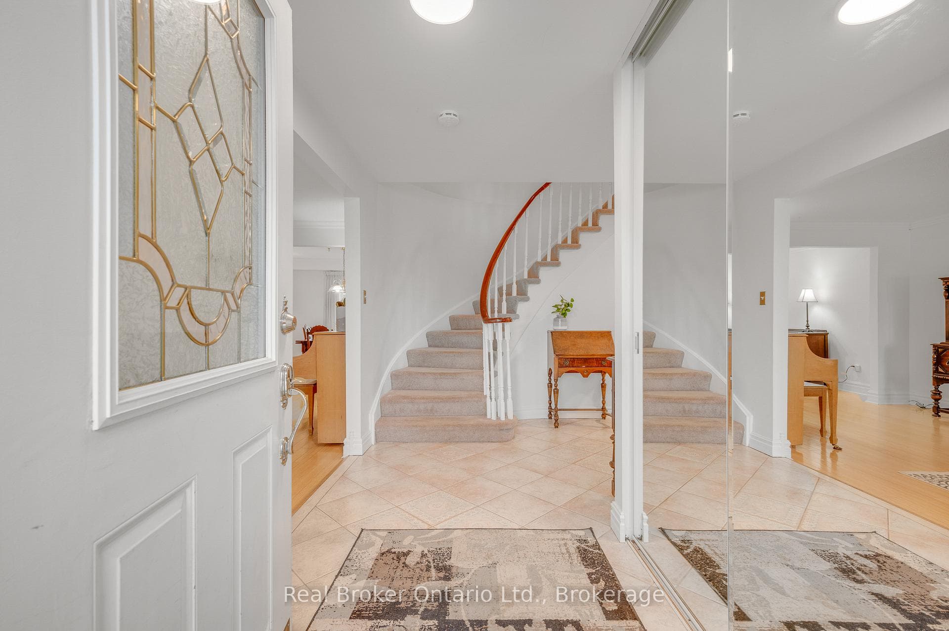 6366 Miller's Grove - Detached photo 2 of 46 in Mississauga, Ontario