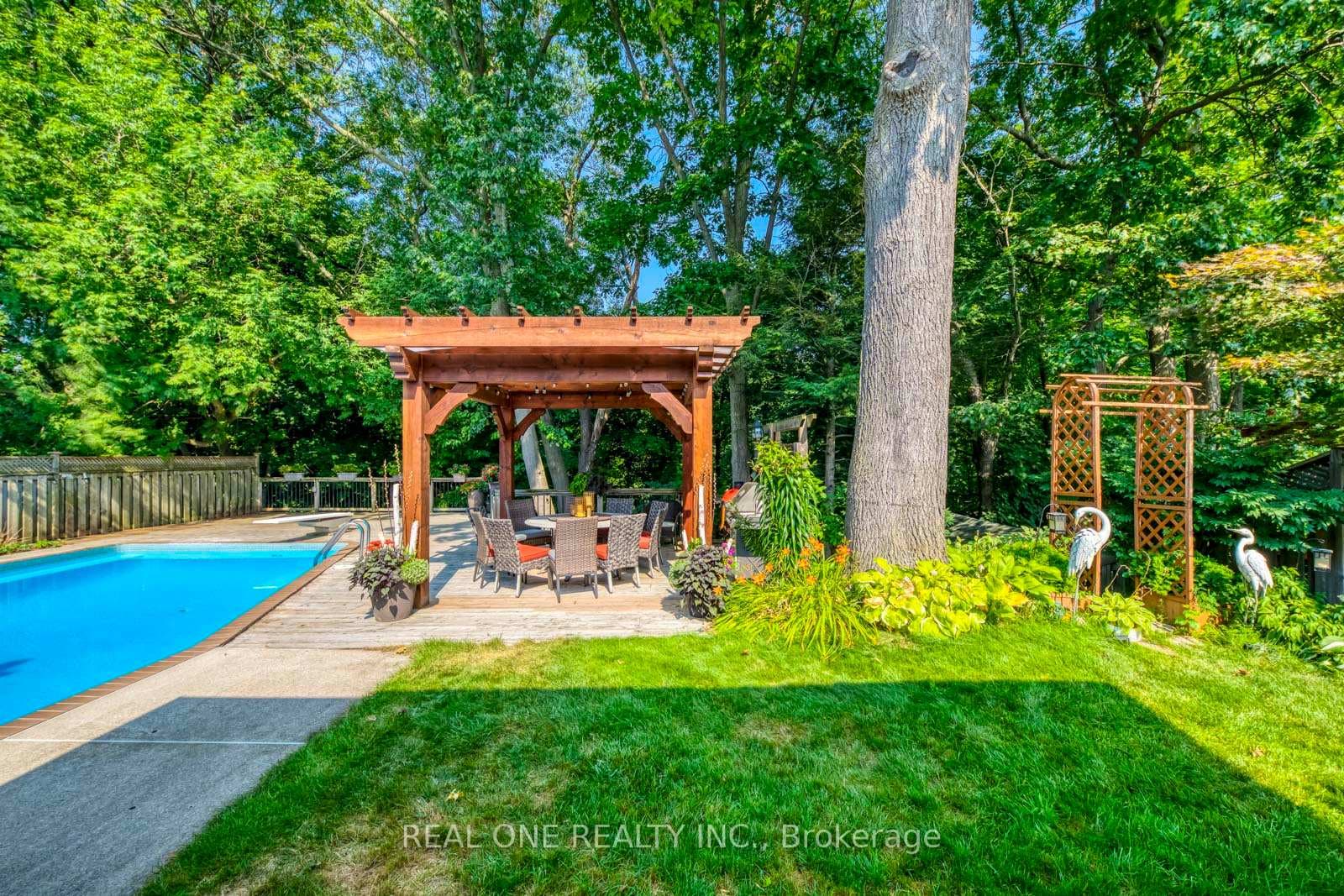 1005 Fair Birch Drive - Detached photo 39 of 48 in Mississauga, Ontario