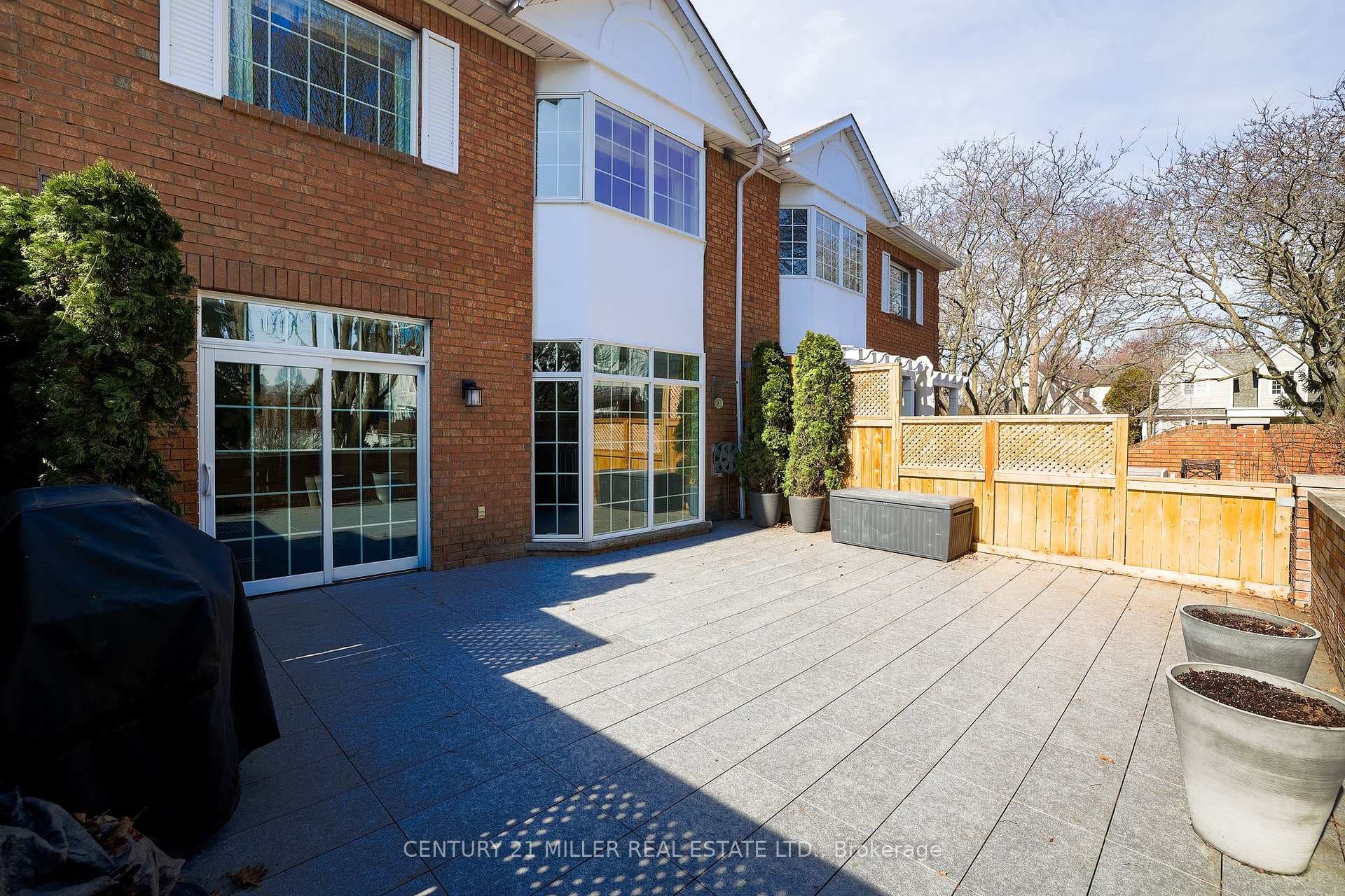 23 Chisholm Street - Townhouse photo 31 of 33 in Oakville, Ontario