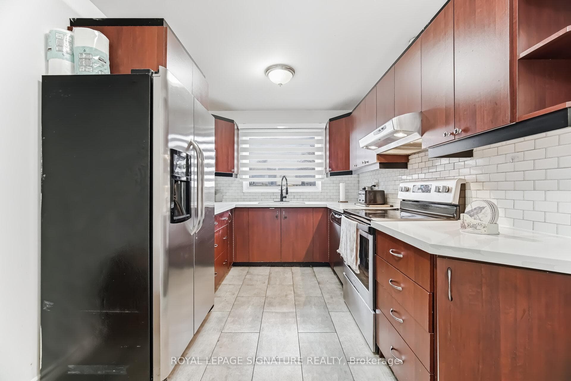 2498 Mainroyal Street - Semi-Detached photo 9 of 50 in Mississauga, Ontario