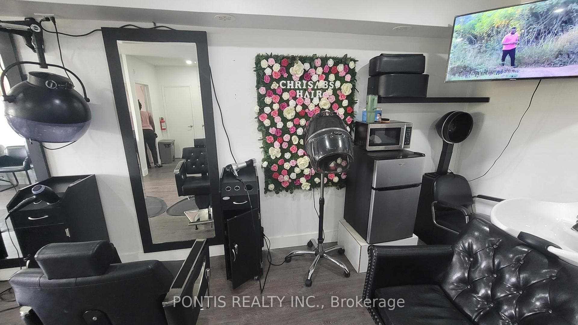 1728 LAKESHORE Road - Commercial photo 4 of 10 in Mississauga, Ontario