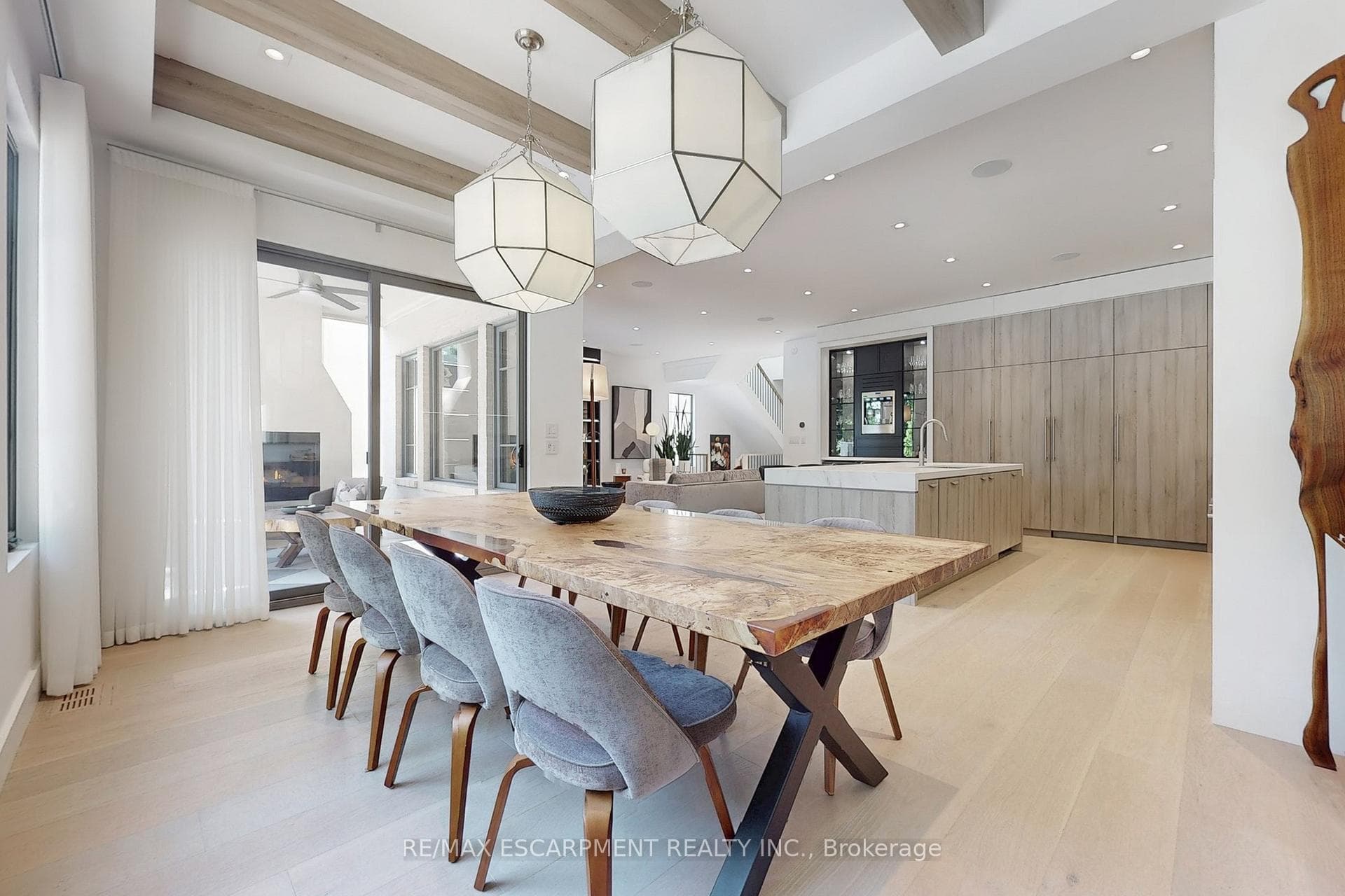 977 Gorton Avenue - Detached photo 13 of 50 in Burlington, Ontario