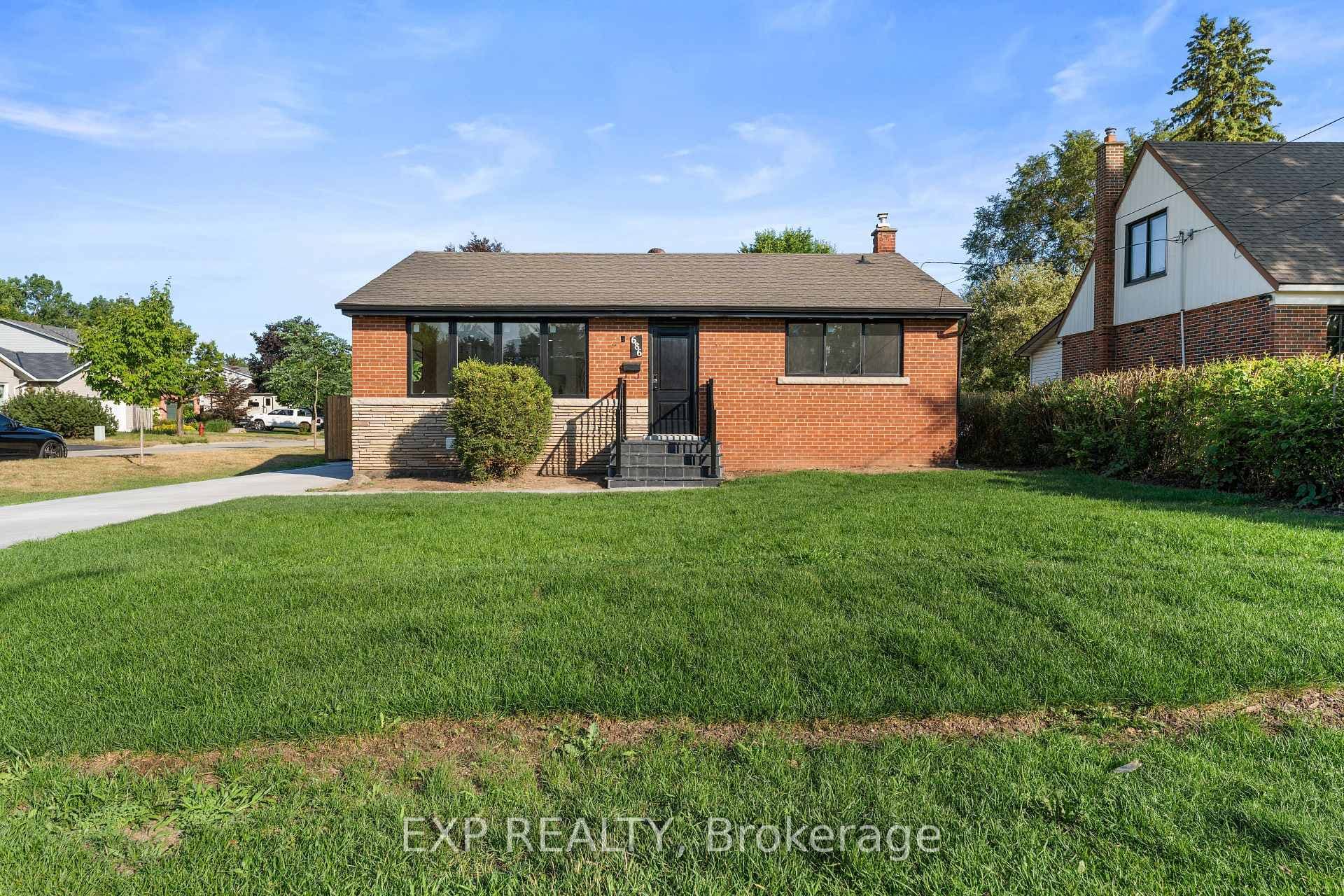686 Wickens Avenue - Detached for sale in Aldershot, Ontario