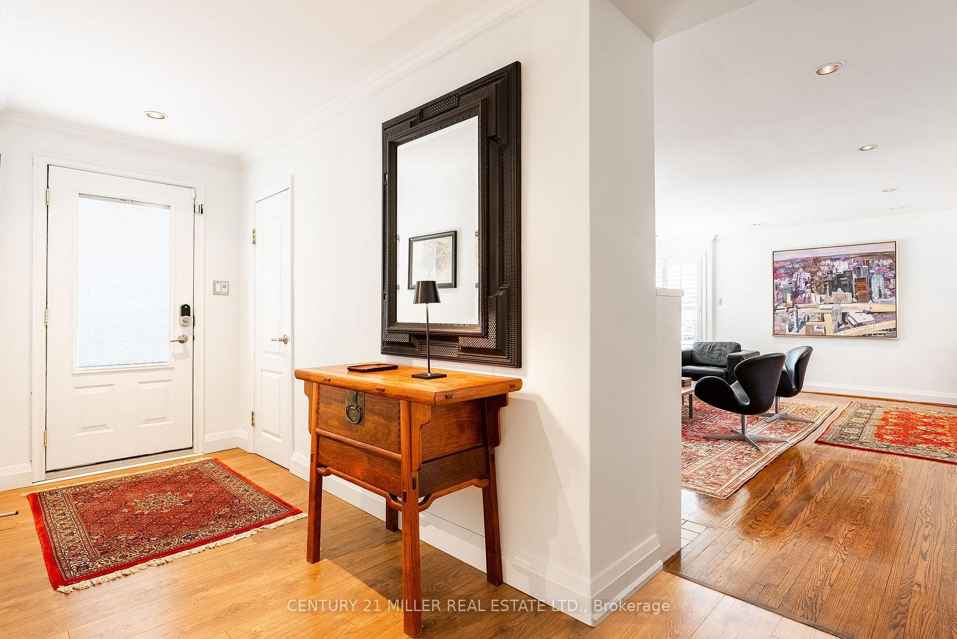 262 Oakwood Crescent - Detached photo 6 of 48 in Oakville, Ontario
