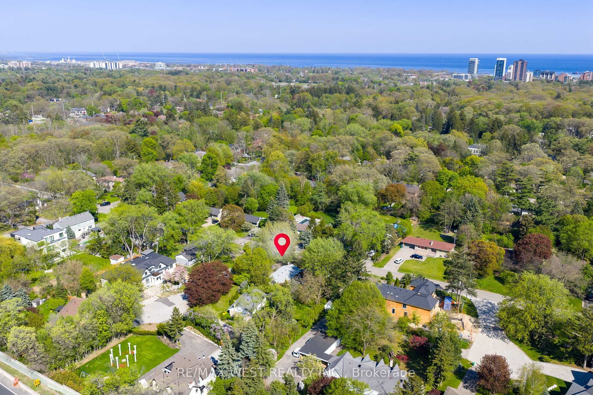 1610 Magenta Court - Detached photo 14 of 14 in Mississauga, Ontario