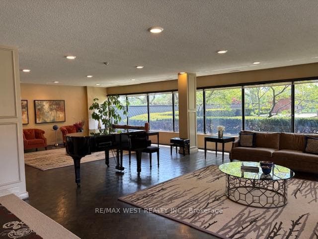 1400 Dixie Road Unit 604 - Condo photo 17 of 35 in Mississauga, Ontario