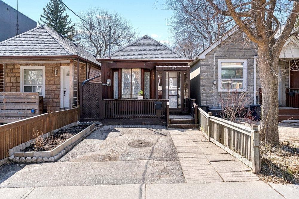 186 Cedric Avenue - home for sale in Forest Hill / Deer Park, Ontario