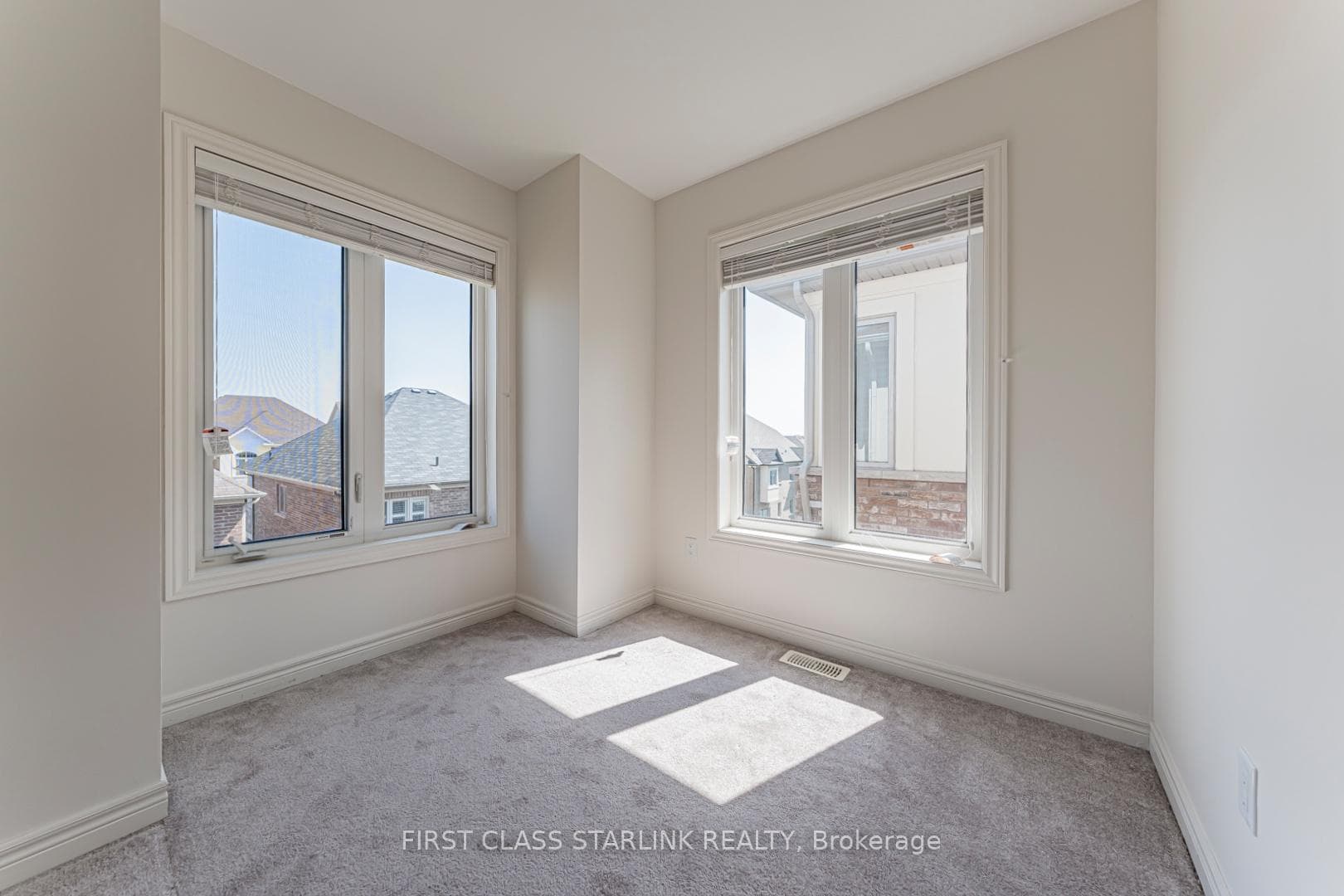 3964 THOMAS ALTON Boulevard - Semi-Detached photo 28 of 44 in Burlington, Ontario