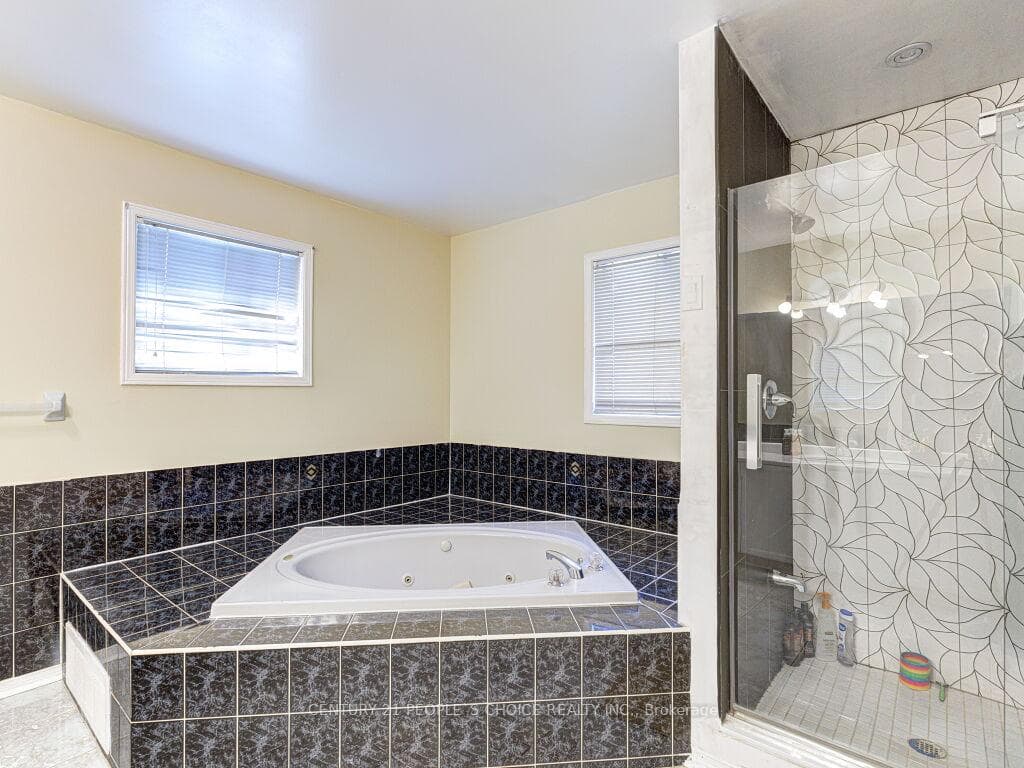 5965 River Grove Avenue - Detached photo 28 of 50 in Mississauga, Ontario
