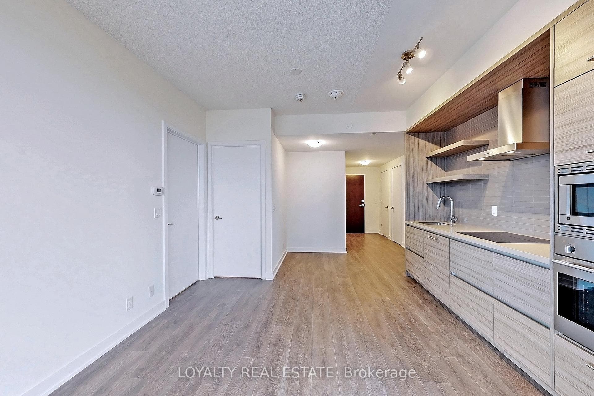 2221 Yonge Street Unit 1705 - Condo photo 18 of 46 in Leaside / Davisville, Ontario