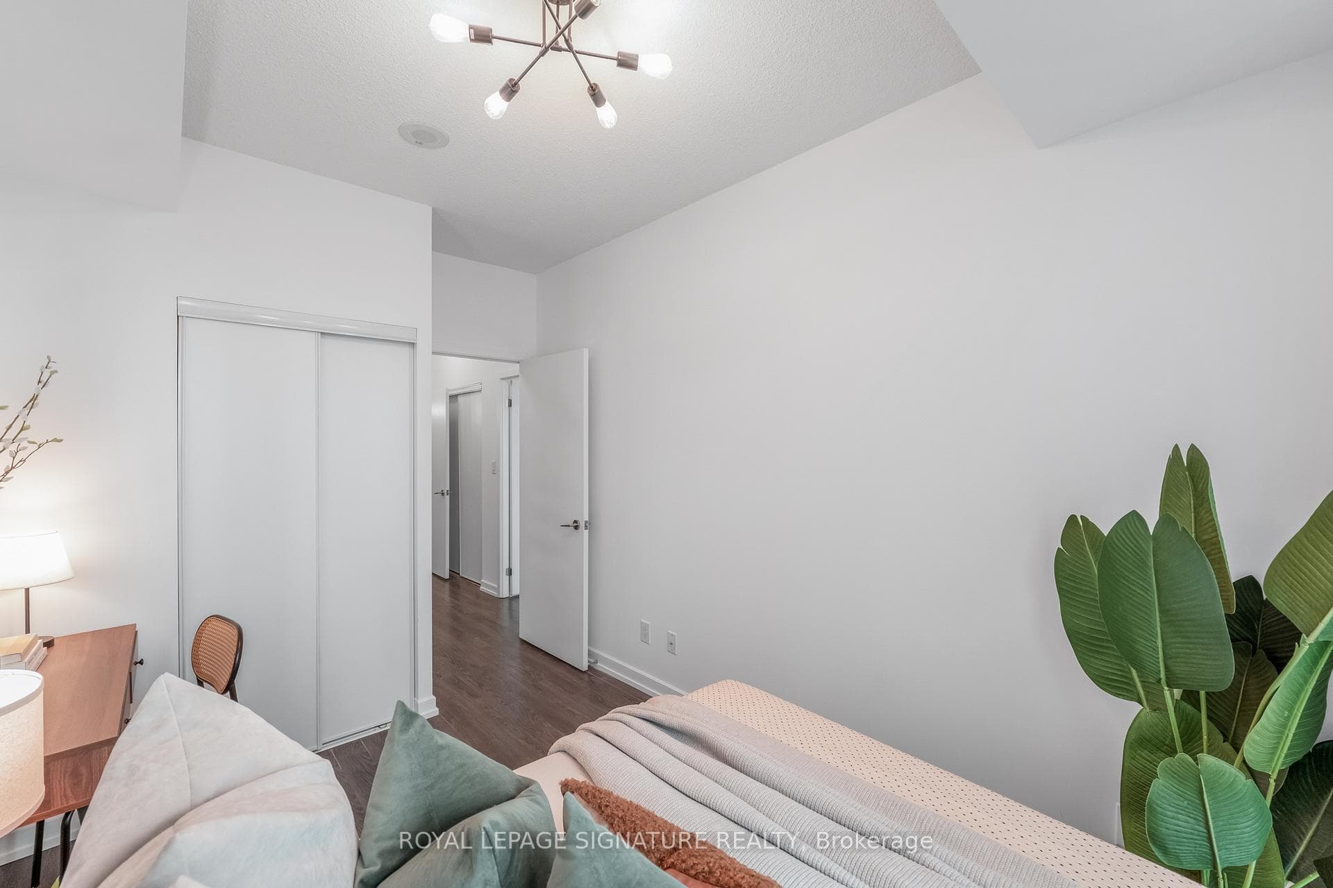 18 Harbour Street Unit 1801 - Condo photo 21 of 35 in Downtown Toronto / Waterfront, Ontario