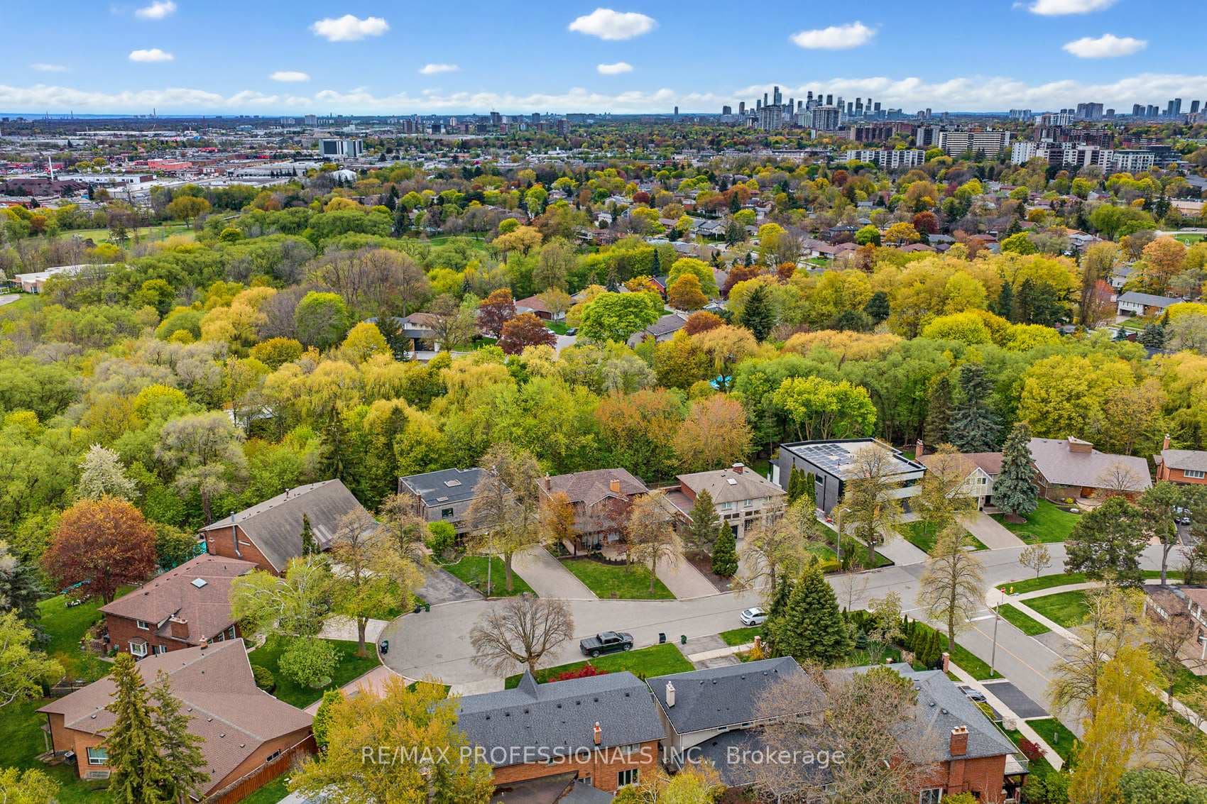 26 Neilor Crescent - Detached photo 3 of 50 in Etobicoke (Islington / Rexdale), Ontario