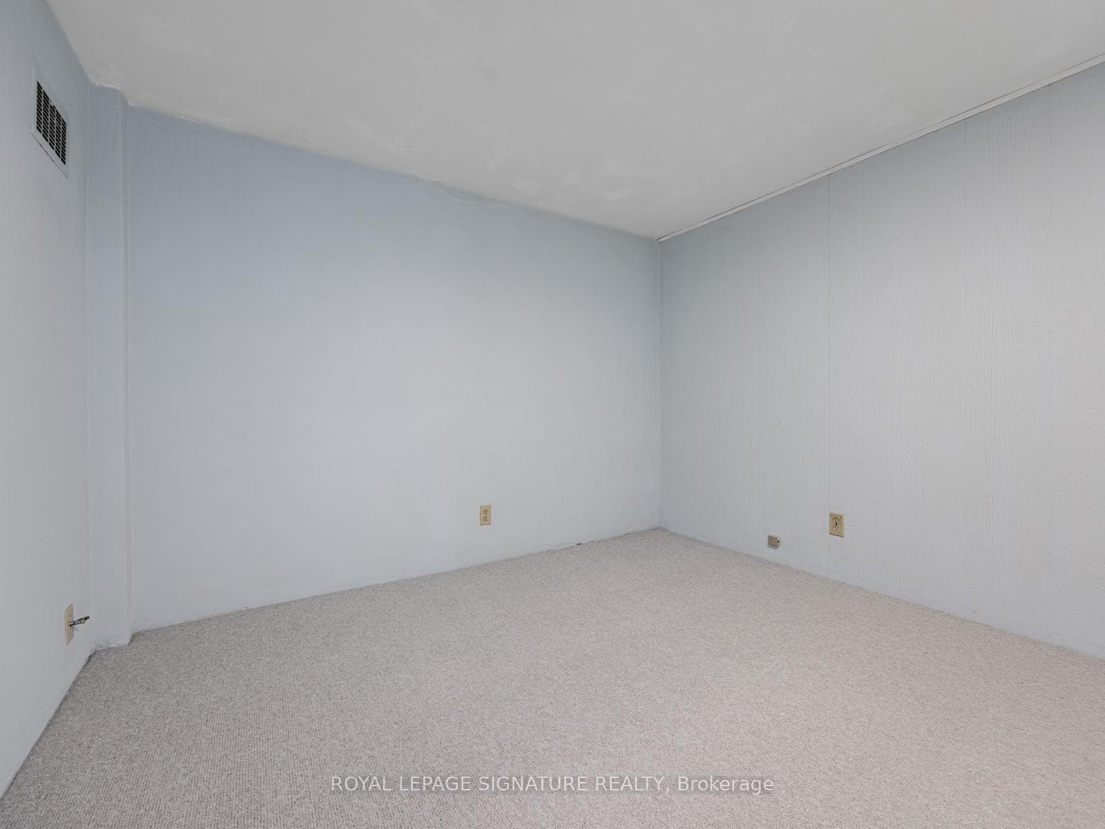 4 Burdock Lane - Condo photo 27 of 32 in Don Mills / Parkwoods / Victoria Village, Ontario