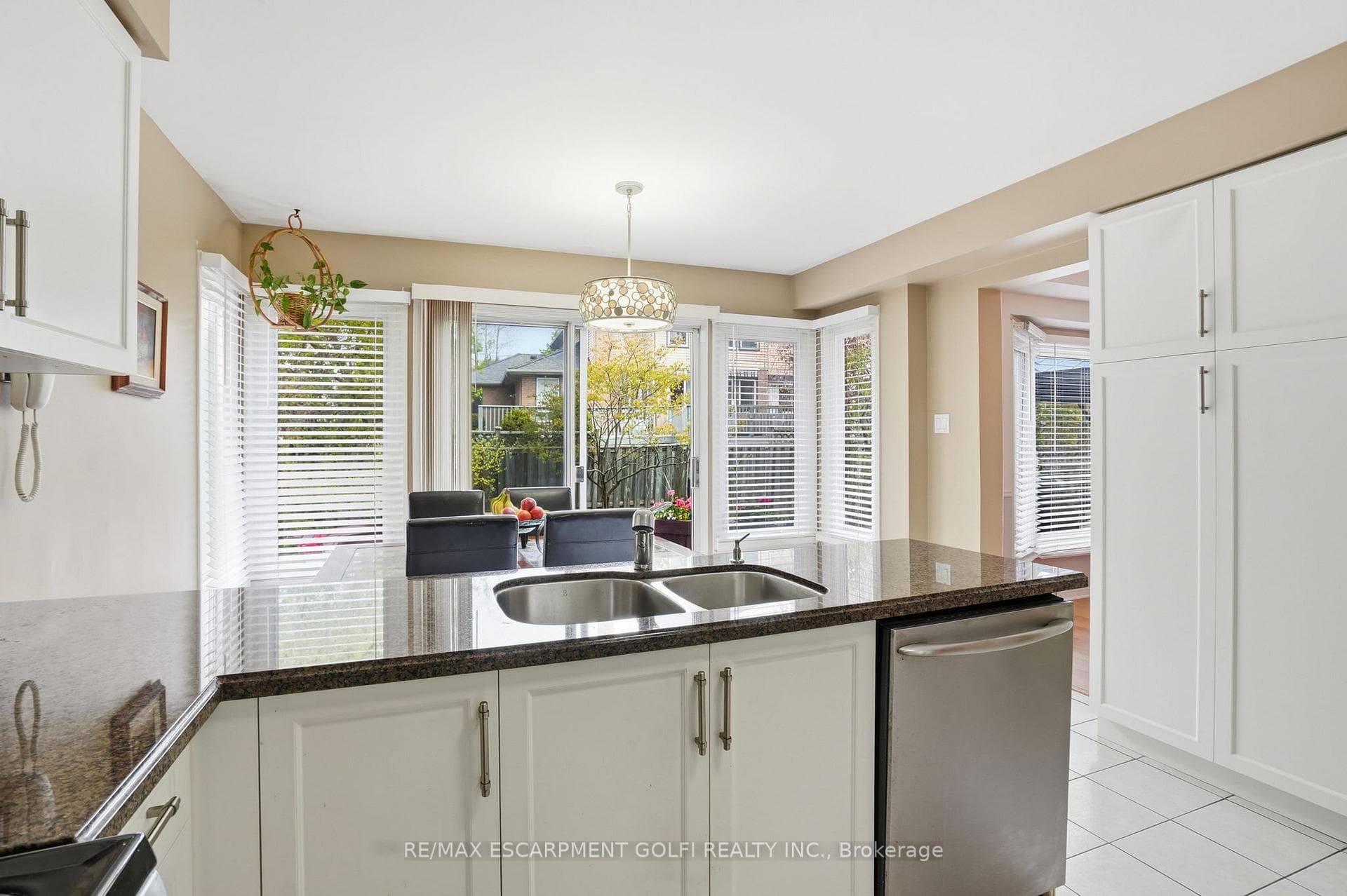 3277 Folkway Drive - Detached photo 8 of 41 in Burlington, Ontario