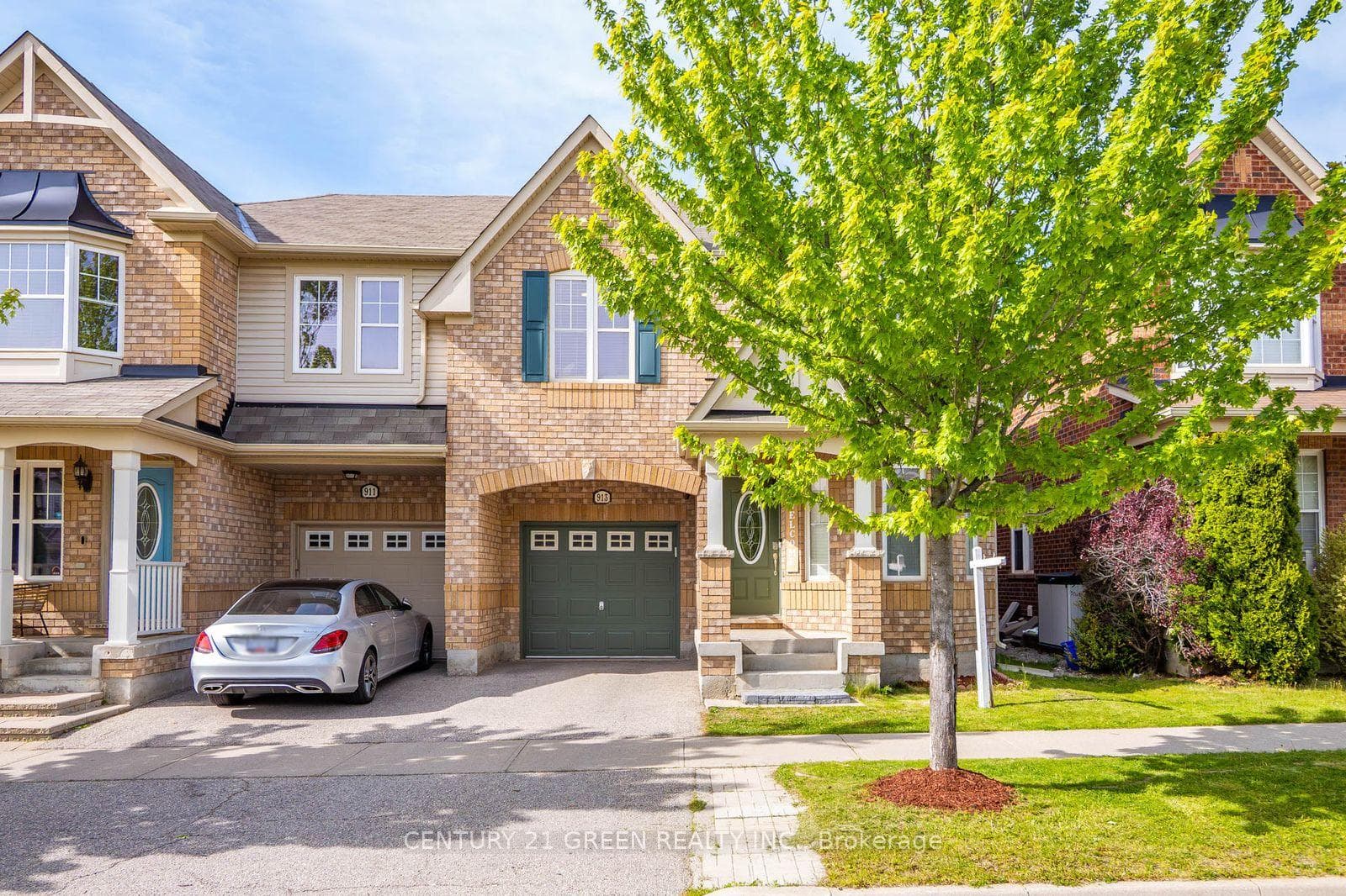 913 Philbrook Drive - Semi-Detached photo 1 of 50 in Milton, Ontario