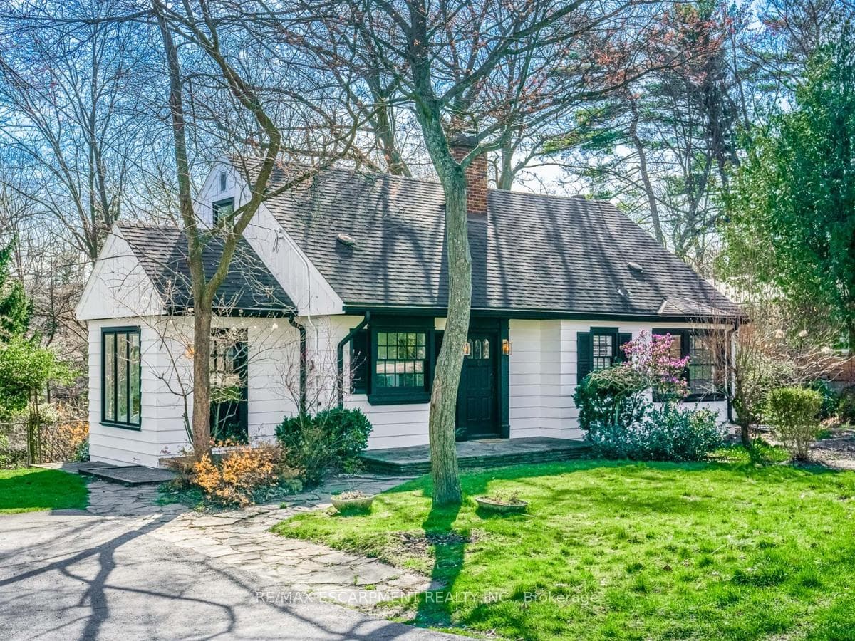 804 Shadeland Avenue - Detached for sale in Tyandaga, Ontario