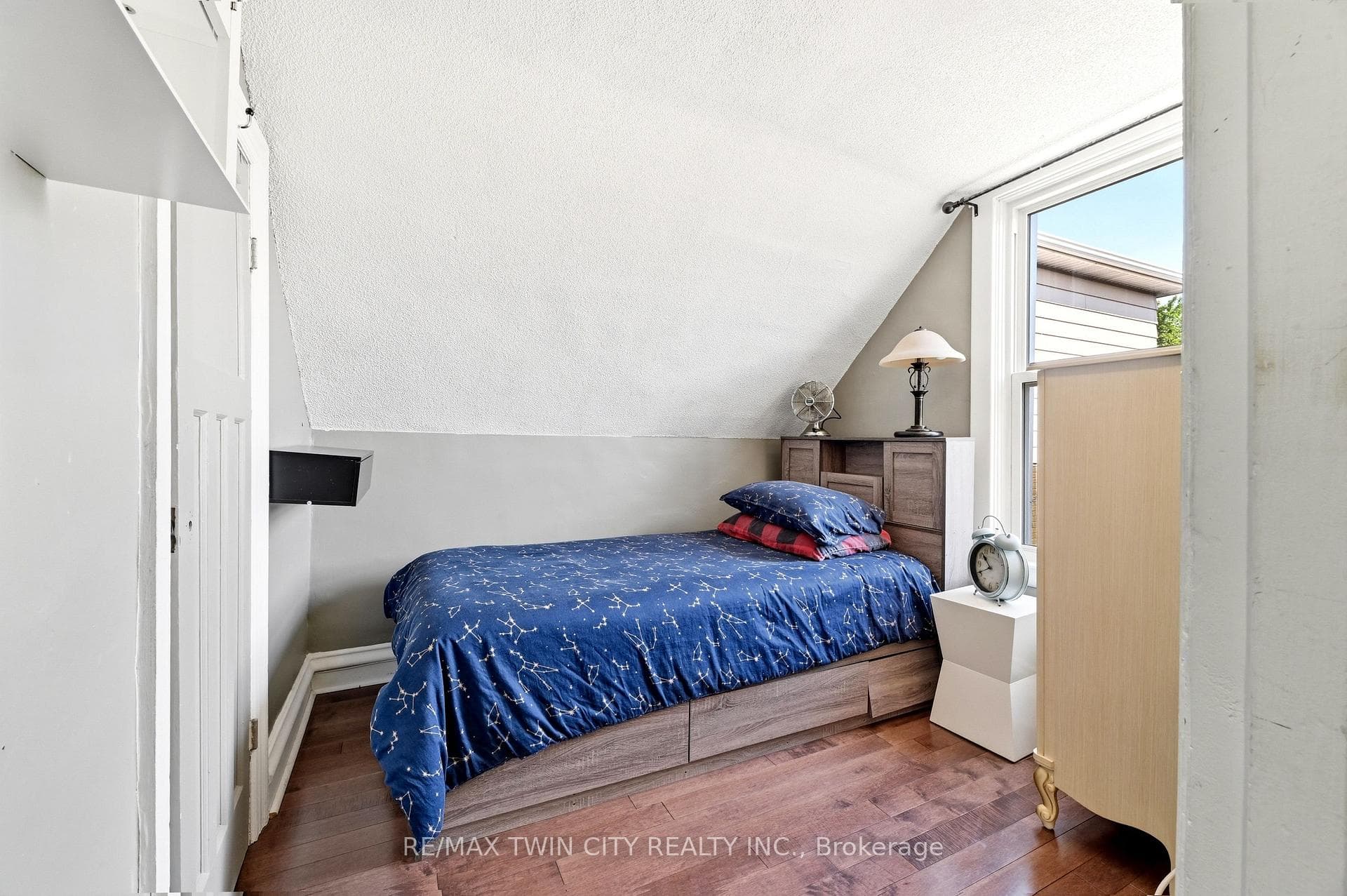 23 Britannia Avenue - Detached photo 18 of 35 in Hamilton, Ontario