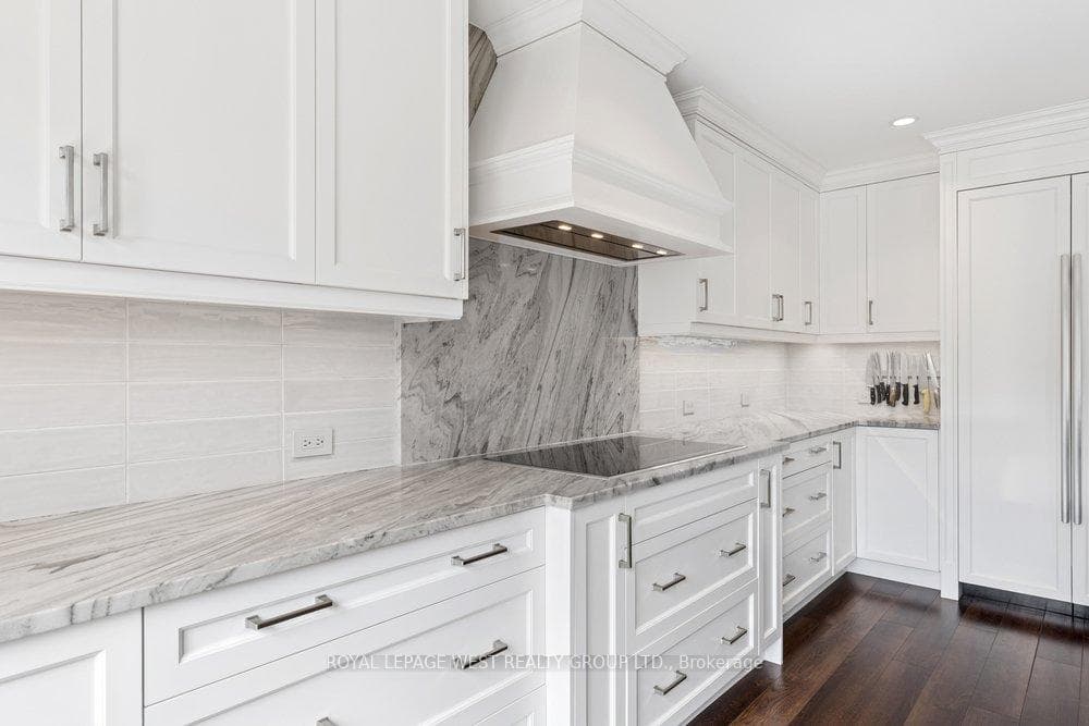 2293 Carpenters Circle - Detached photo 27 of 50 in Oakville, Ontario