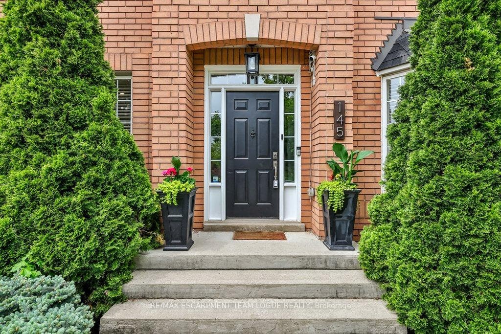 145 Westchester Road - Detached photo 4 of 50 in Oakville, Ontario
