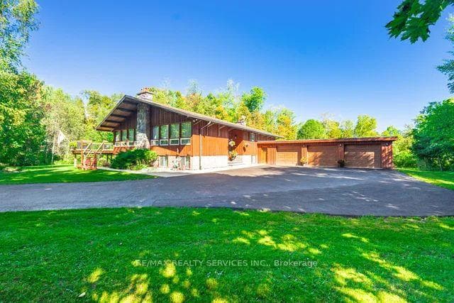 24 Cedar Drive - Detached photo 3 of 50 in Caledon, Ontario