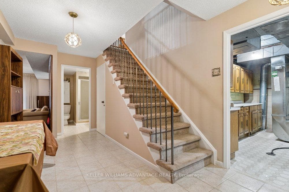 2192 Castlestone Court - Detached photo 39 of 50 in Mississauga, Ontario