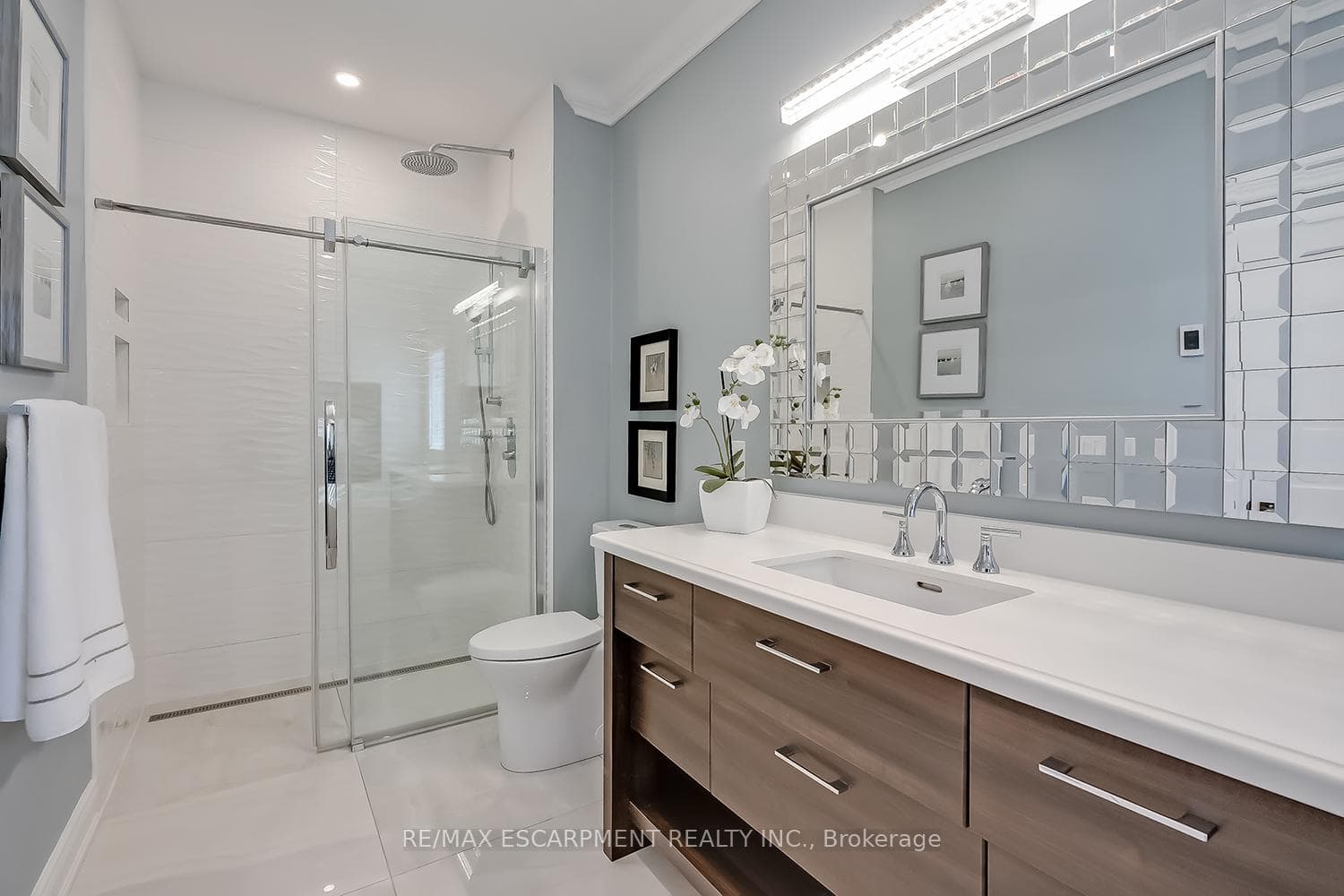 4252 Sarazen Drive - Detached photo 26 of 50 in Burlington, Ontario