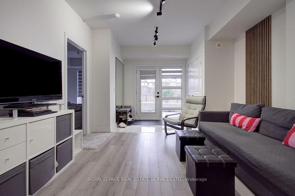 349 Wheat Boom Drive Unit 123 - Condo photo 3 of 20 in Oakville, Ontario