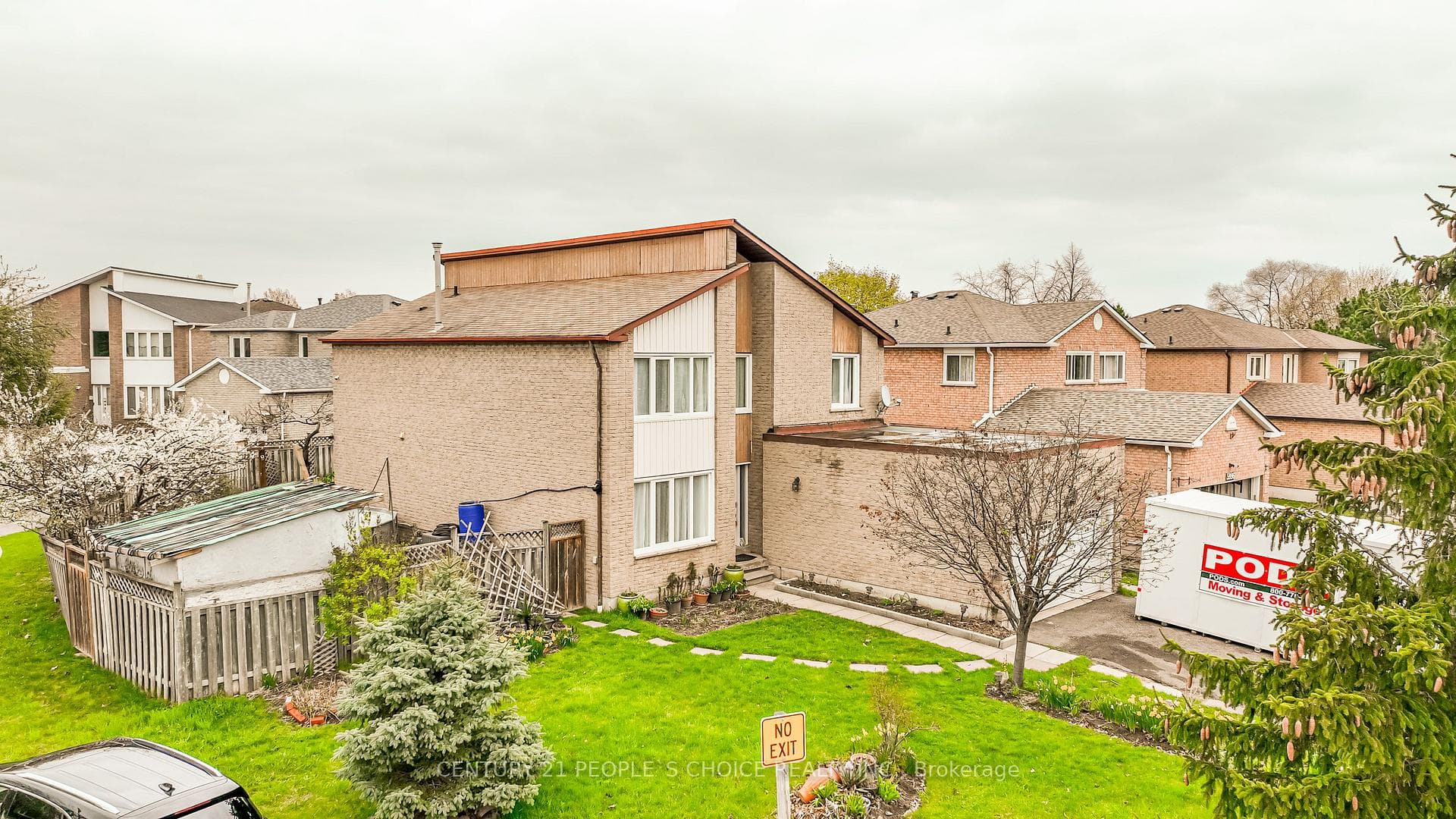 5992 Ladyburn Crescent - Detached photo 2 of 50 in Mississauga, Ontario