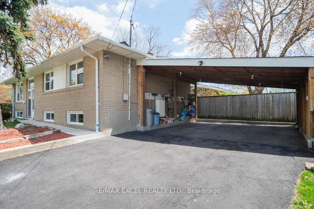2 Charlemont Crescent - Detached photo 9 of 38 in Scarborough Village / Eglinton East, Ontario