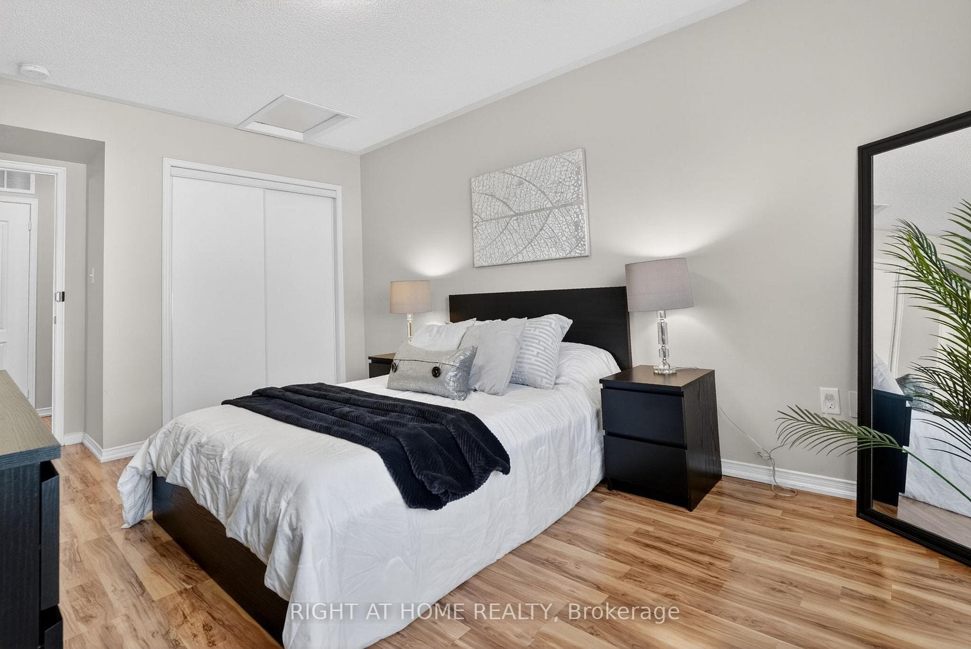 2480 Post Road Unit 26 - Condo photo 25 of 38 in Oakville, Ontario