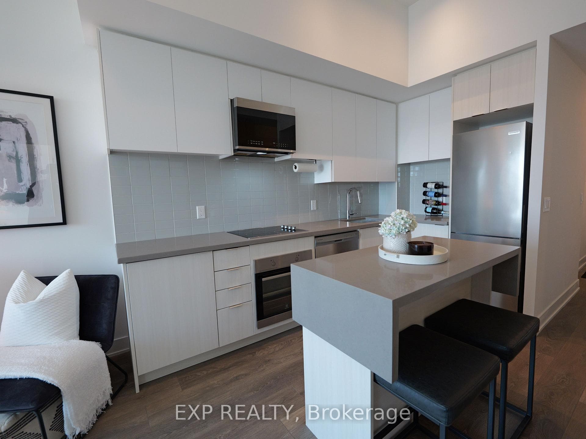 2481 Taunton Road Unit 401 - Condo photo 4 of 23 in Oakville, Ontario