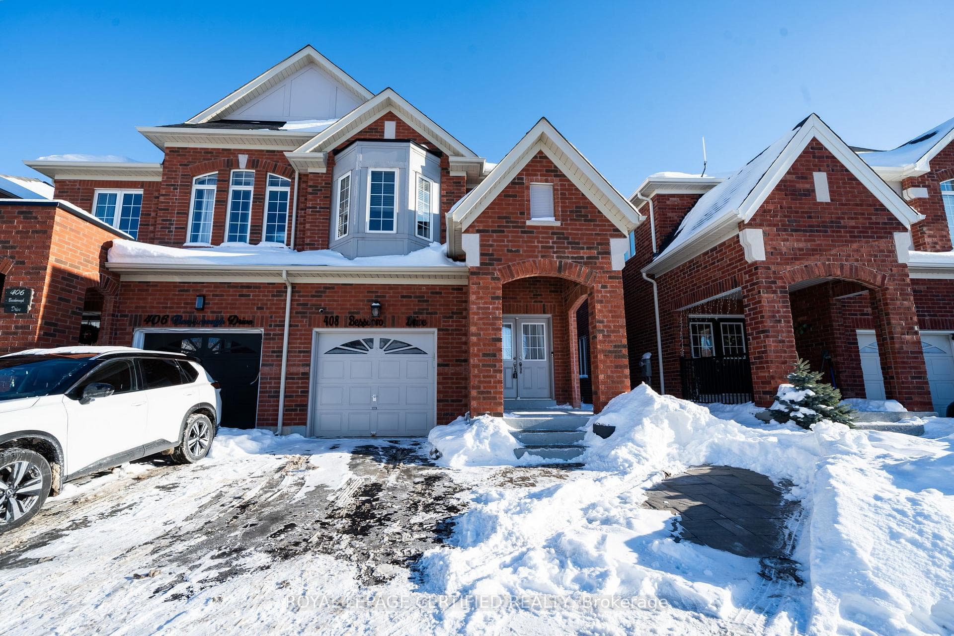 408 Bessborough Drive - home for sale in Milton, Ontario