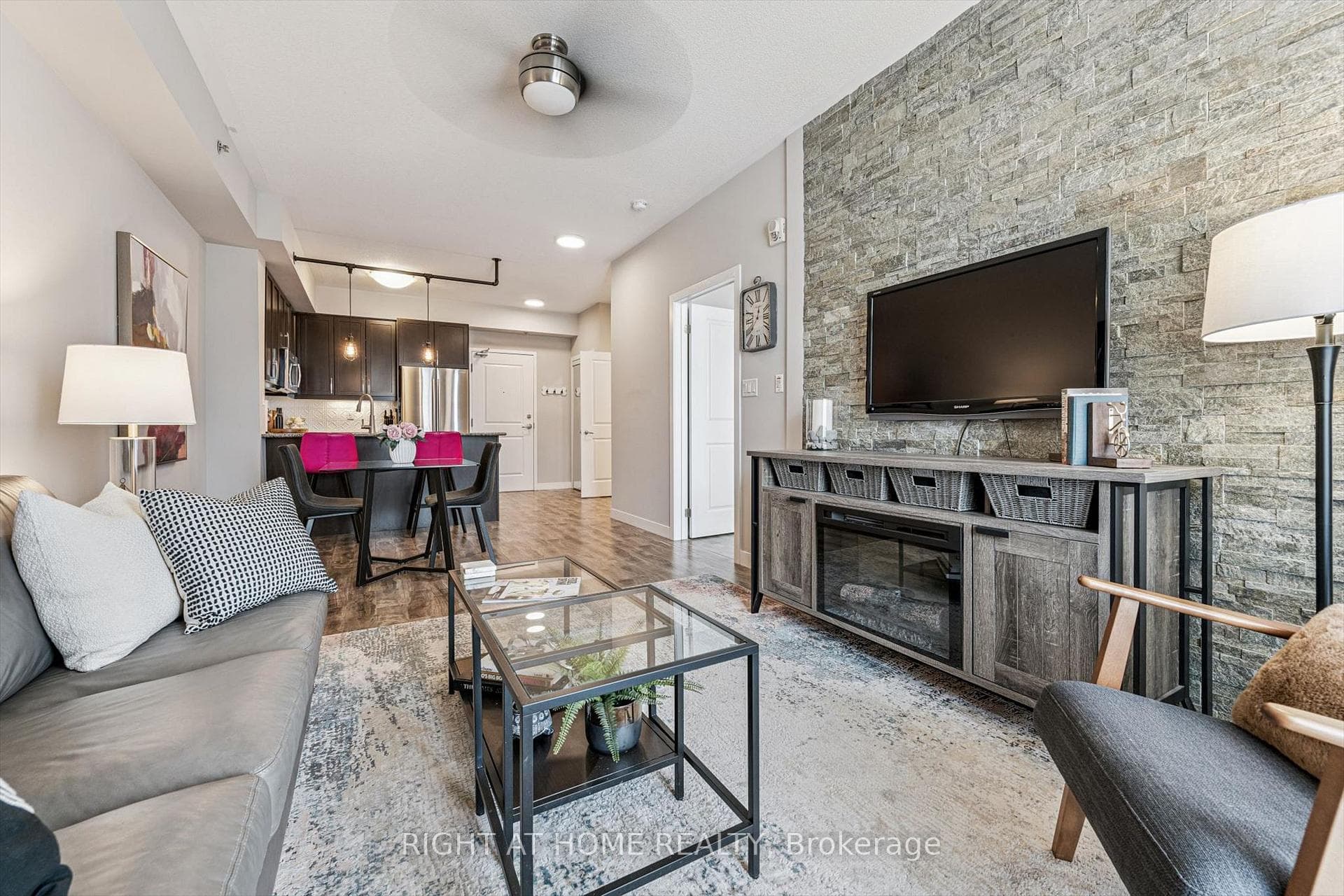 5317 Upper Middle Road Unit 312 - Condo photo 14 of 26 in Burlington, Ontario