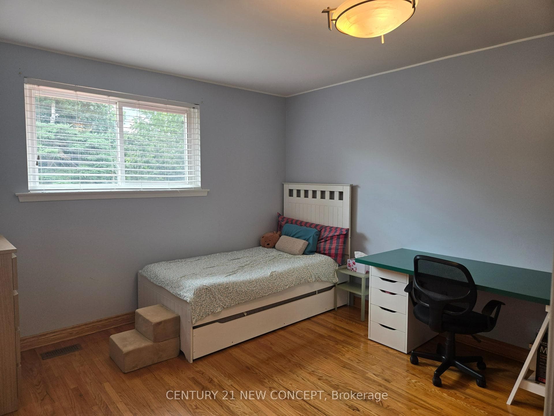 412 Melores Drive - Semi-Detached photo 14 of 26 in Burlington, Ontario
