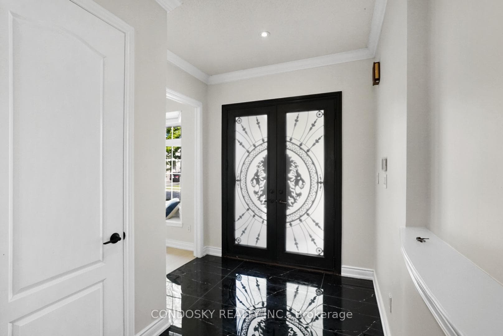 3322 Fox Run Circle - Detached photo 3 of 50 in Oakville, Ontario