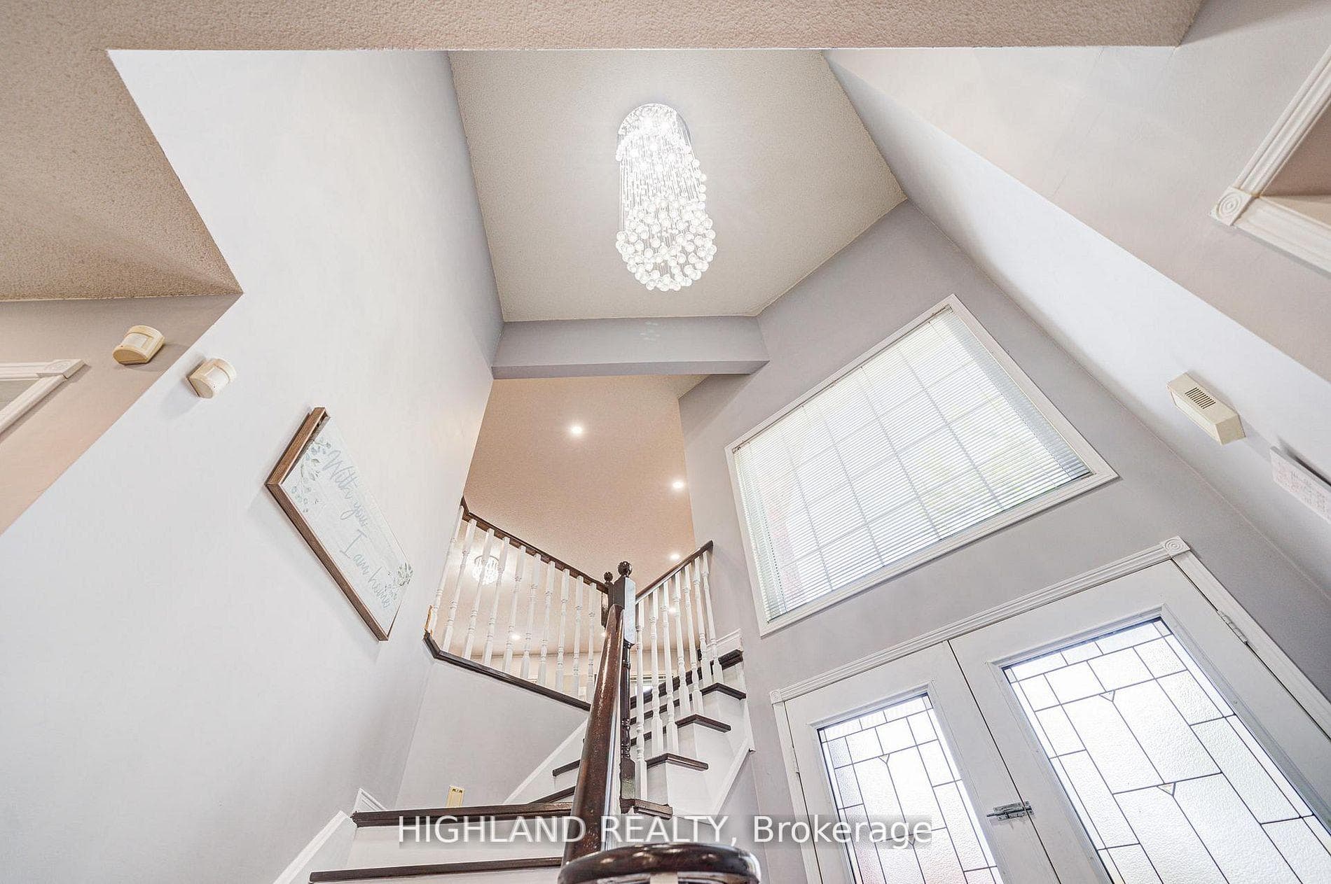 4781 Crystal Rose Drive - Detached photo 7 of 27 in Mississauga, Ontario