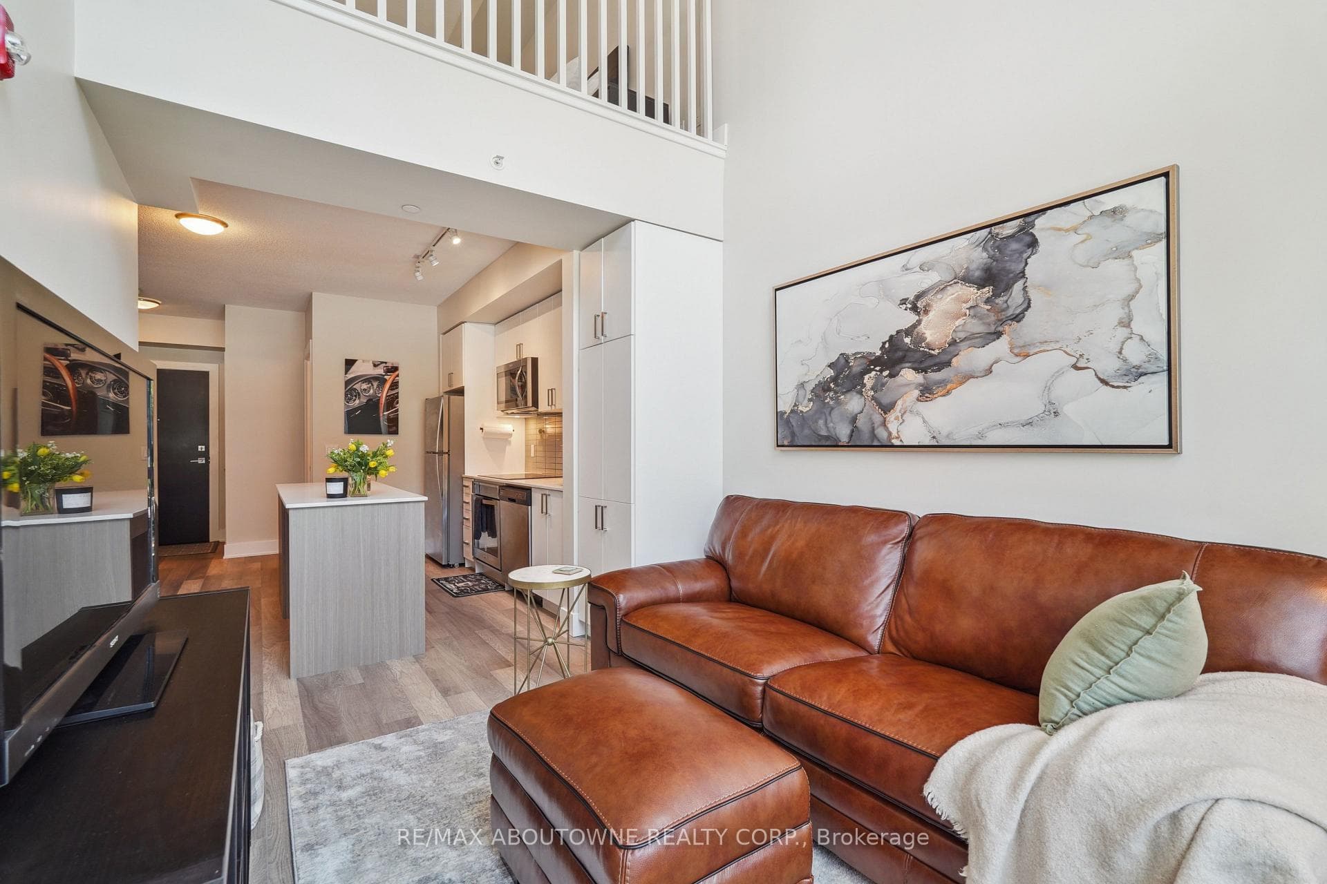 5260 Dundas Street Unit C204 - Condo photo 10 of 32 in Burlington, Ontario