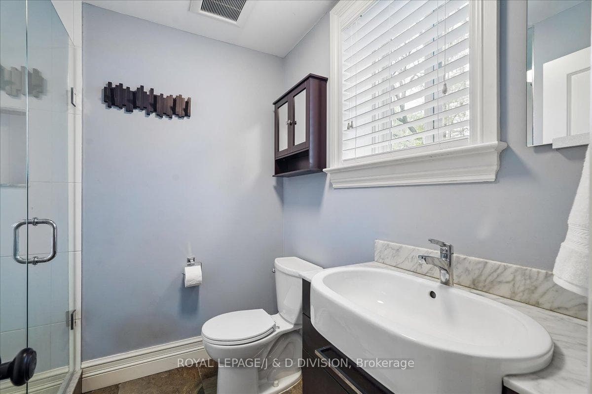 44 George Henry Boulevard - Detached photo 26 of 36 in Hillcrest Village / Bayview Village, Ontario
