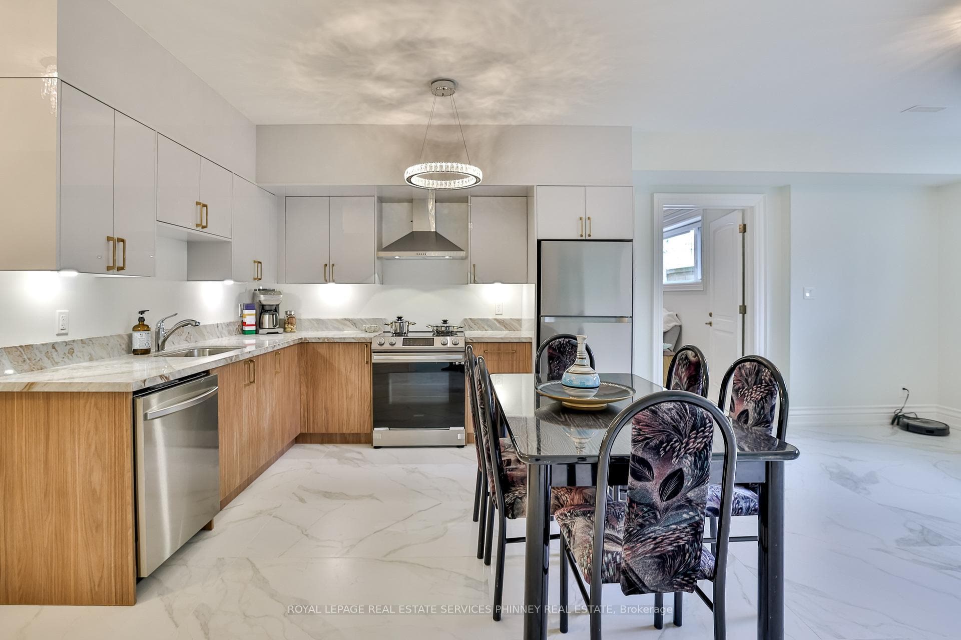 1511 Broadmoor Avenue - Detached photo 41 of 50 in Mississauga, Ontario