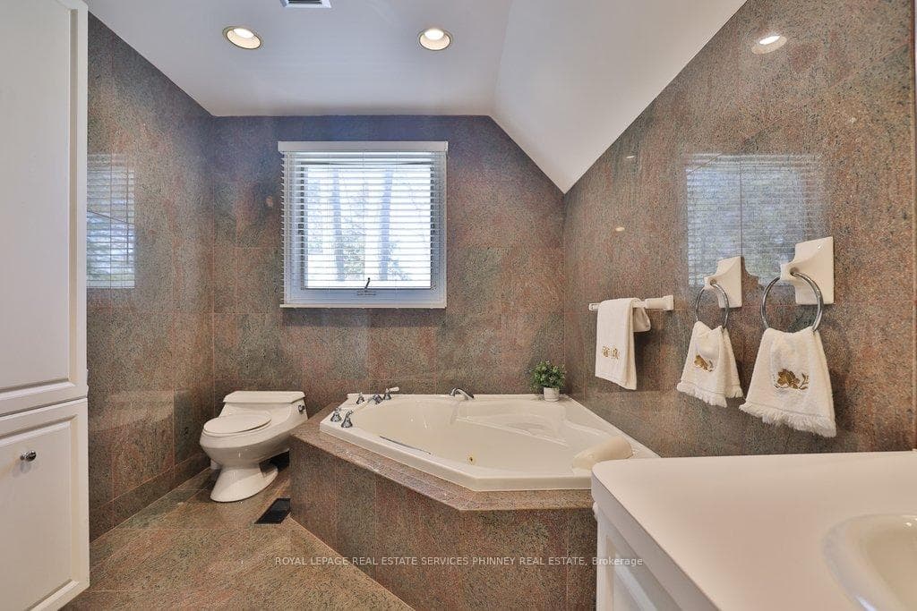 1244 Woodland Avenue - Detached photo 23 of 46 in Mississauga, Ontario