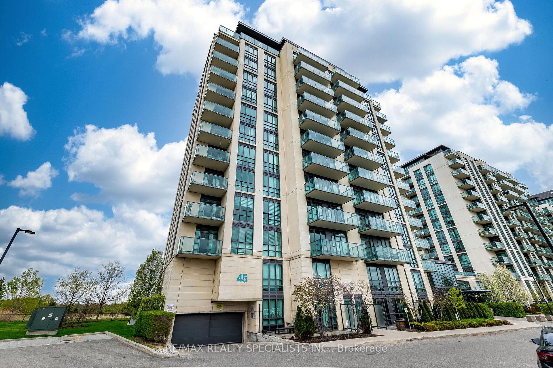 45 Yorkland Boulevard Unit 805 - Condo photo 3 of 50 in Brampton, Ontario