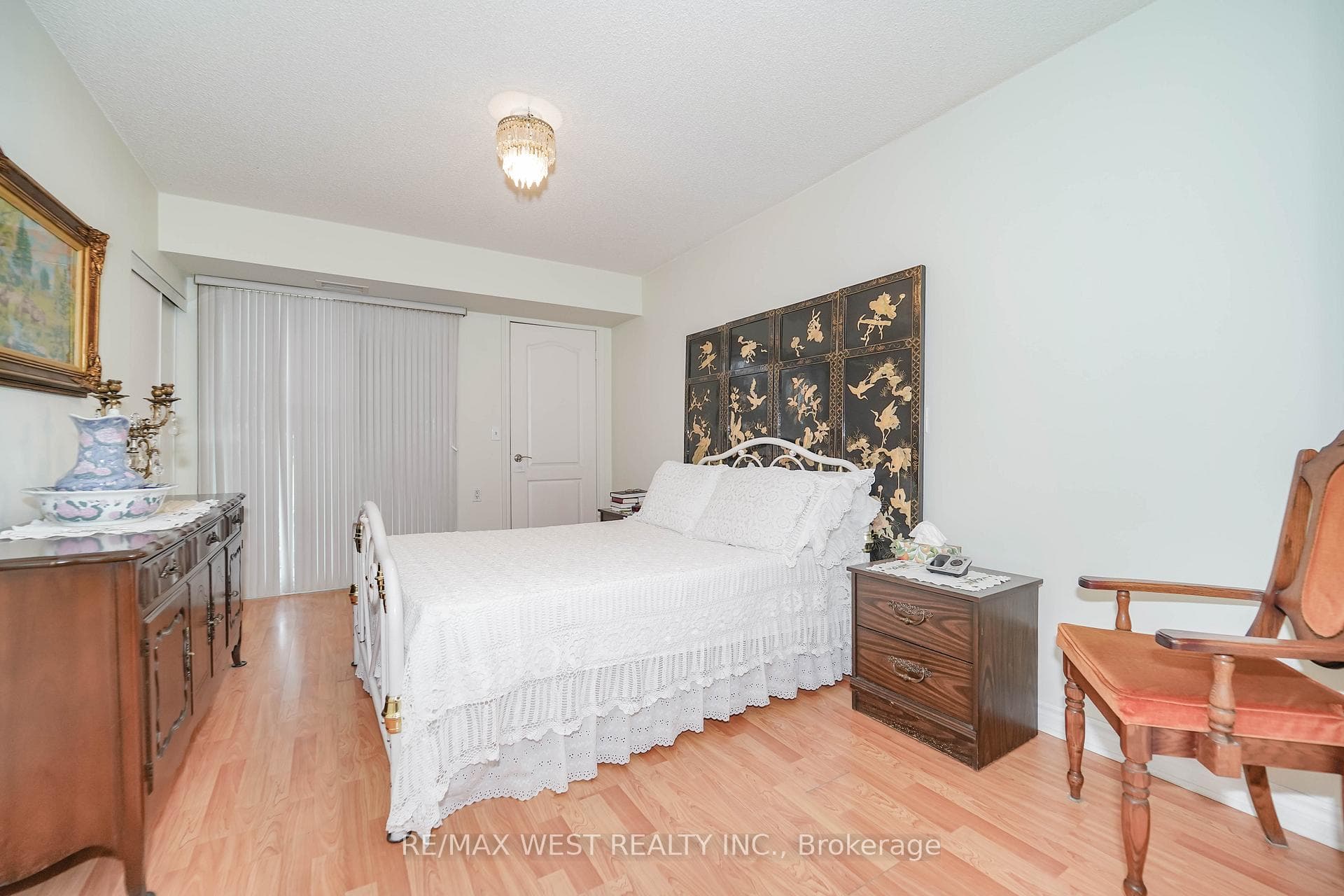 1030 Sheppard Avenue Unit 208 - Condo photo 6 of 12 in North York (Bathurst Manor / Clanton Park), Ontario
