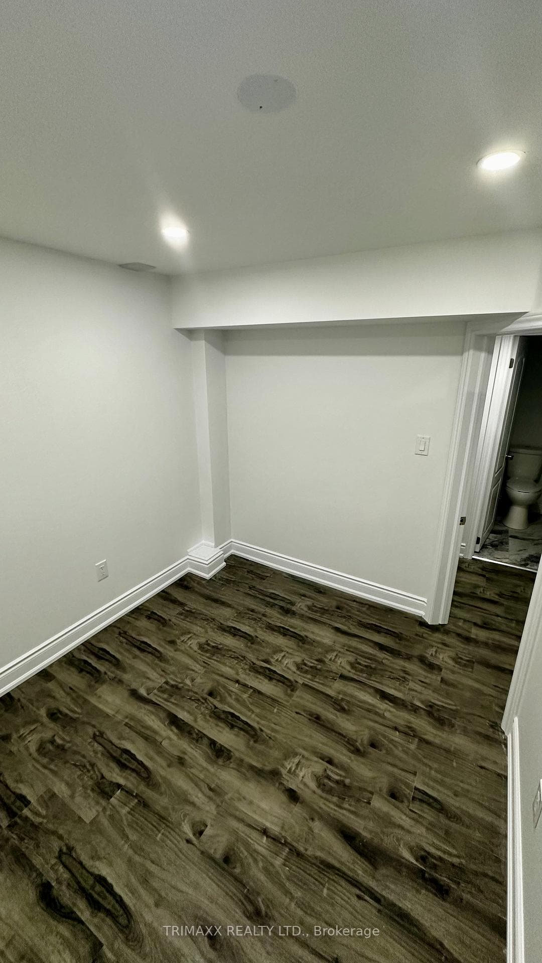 68 Ural Circle Unit Basement - Semi-Detached photo 5 of 6 in Brampton, Ontario