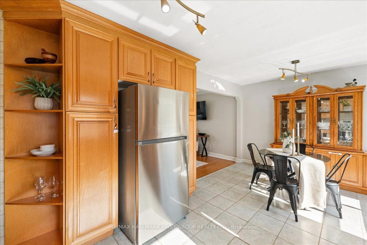 2690 Islington Avenue - Detached photo 14 of 45 in Etobicoke (West Mall / Rexdale), Ontario