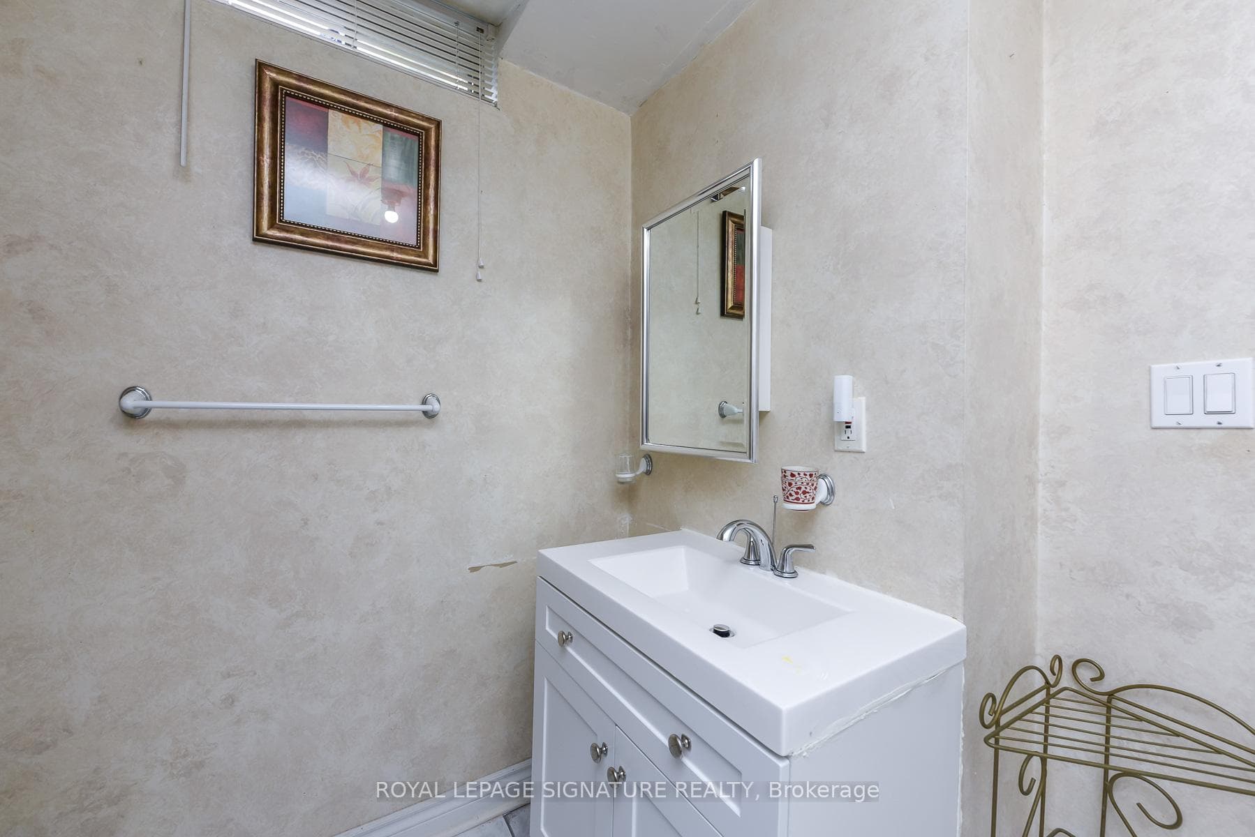 1307 Midgreen Lane - Detached photo 49 of 50 in Mississauga, Ontario