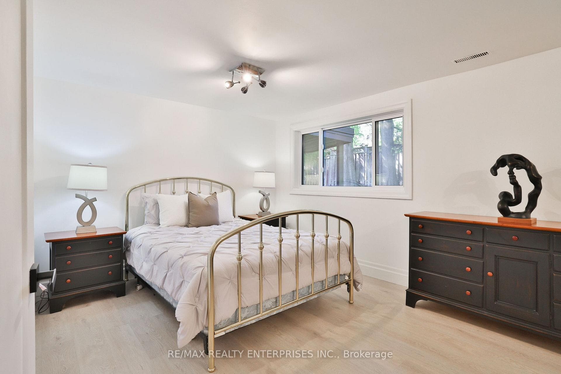 625 Sir Richards Road - Detached photo 28 of 41 in Mississauga, Ontario