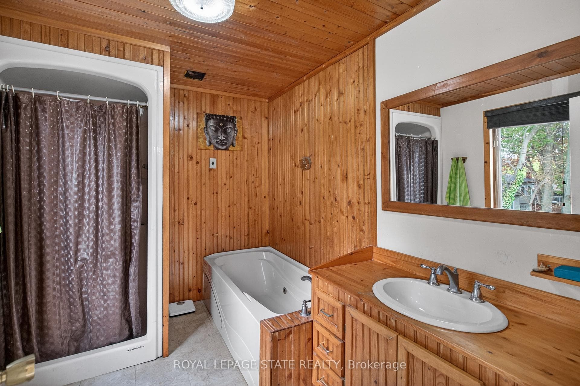 893 Lasalle Park Road - Detached photo 23 of 47 in Burlington, Ontario