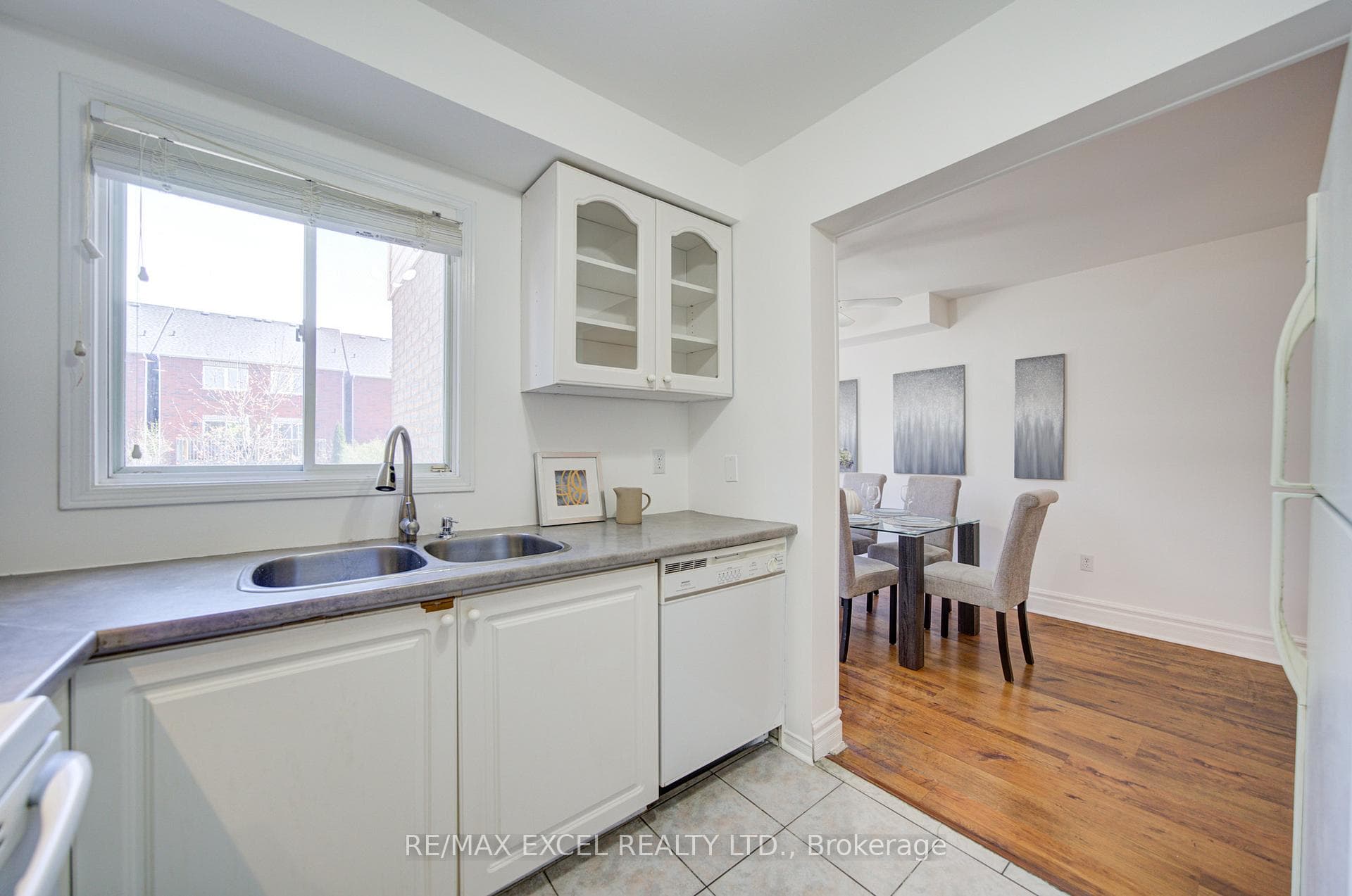 5148 Porter Street - Semi-Detached photo 18 of 48 in Burlington, Ontario