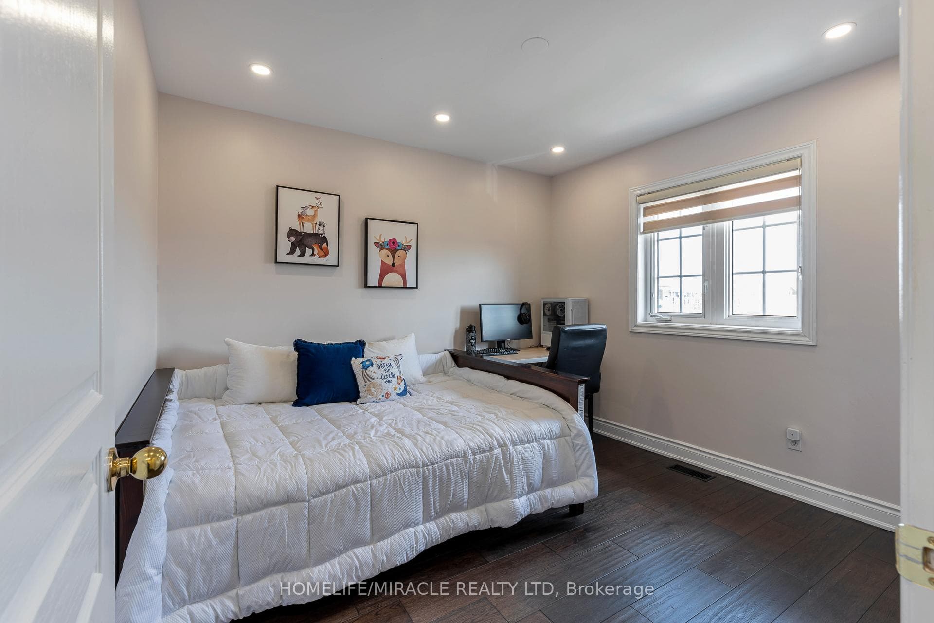 2343 Falling Green Drive - Detached photo 20 of 50 in Oakville, Ontario